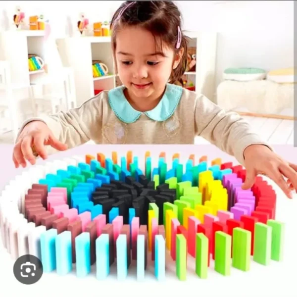 Wooden dominoes set